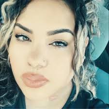 Hair stylist for wedding in Independence