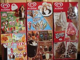 La ricetta tradizionale prevede che, all'interno del pesciolino, ci sia una crema di fagioli rossi ma esiste… Gelati Anni 80