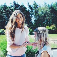 'aahhh sweet!', 'congratulations on your beautiful son and brother' and 'enjoy together', is what is written. 3 004 Vind Ik Leuks 31 Reacties Xelly Cabau Van Kasbergen Xellycvk Op Instagram Ik Zit Live Bij Rtlkoffietijd Vanda Business Fashion Hair Styles Style