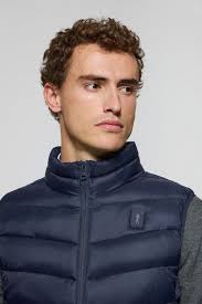 Ultralight-Weste Chase marineblau mit Rigby Go Aufnäher