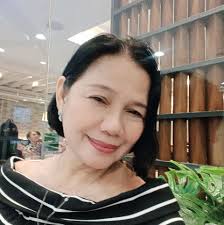 March na guys! Tara swimming!