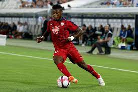 Bordeaux and marseille players form a human shield around samuel kalu after he collapses on the pitch. Samuel Kalu Archives Latest Sports News In Nigeria