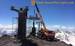 Summiting all seven is regarded as a mountaineering challenge, first postulated as such in 1999. Cel Mai Impresionant Teleschi Din Lume