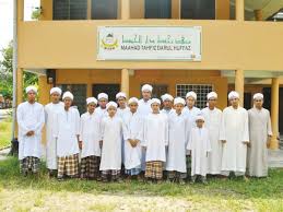 Maahad integrasi tahfiz sains dan teknologi selangor 60 3 3373 6772. There Is An Islamic Rehab Centre In Ulu Yam Here S What Happens Inside
