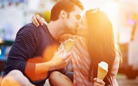 Happy New Year 2016 Images New Year 2016 Wishes New Year 2016 Sms Wallpaper Greetings Best Good Happy Kiss Day Romantic Couple Kissing Kiss Day Images