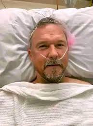 I'm really sad no one wish me Mary Christmas 💔💔🥺