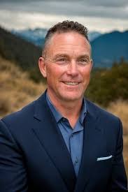 Kenneth Cronin's Instagram, Twitter & Facebook