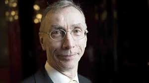 Mary Therese Kalin Hurley, la investigadora neozelandesa que recibió la  nacionalidad chilena "por especial gracia"