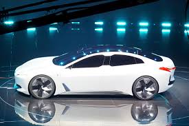 By 2023, the firm will have 12 pure evs on sale worldwide. Bmw I4 2021 Vorschau Technik Reichweite Bilder Autobild De