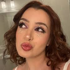 Haley Morrow's Instagram, Twitter & Facebook