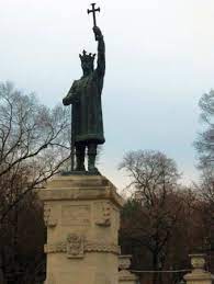 Statuia lui stefan cel mare a fost realizata de sculptorul. Statuia Lui Stefan Cel Mare Si Sfant Picture Of Chisinau Chisinau District Tripadvisor