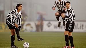 Sejak format kompetisi berubah dari piala champions ke liga champions pada 1992, del piero mengoleksi sembilan gol untuk si nyonya besar pada tahap. The Triumphs And Tensions Of A Strike Partnership Del Piero And Inzaghi At Juve The Gentleman Ultra