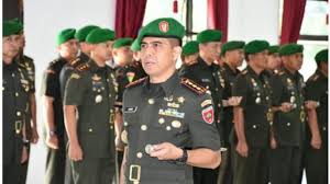 Untuk penutup hati yang membara dan. Kolonel Hendi Dicopot Ini Peringatan Denny Siregar Kepada Istri Pejabat Monitor