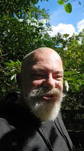 Bom dia,amigos! Desejo que todos tenham uma ótima segunda- feira!