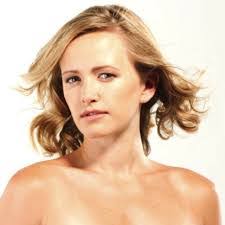 Kirsten Singer's Instagram, Twitter & Facebook