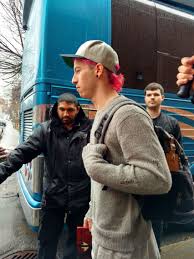 Josh Back With The Pink Hair Twenty One Pilots Twenty One One Pilots