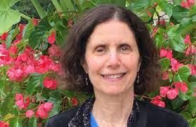 Nora Morrow's Instagram, Twitter & Facebook