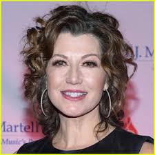 Singer Amy Grant Undergoes Open Heart Surgery