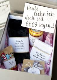 Was Kann Ich Meinem Freund Zum Valentinstag Schenken In 2020 Brautigam Geschenk Geschenk Hochzeit Gastgeschenke Hochzeit