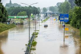 Limburg zou deze decemberdagen getroffen worden door de ergste vloed sinds mensenheugenis. G G55mdy7qijfm