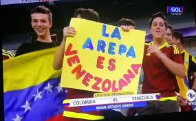 Aunque hay algunas variaciones, la arepa. Con Cartel Celebraron Dia De La Arepa En Partido Colombia Venezuela
