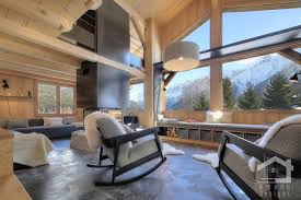 Salon Avec Grande Baie Vitree Banquette En Laine Avec Alcove En Metal Surmesure Latelierdesfreres Arpin Arpin1817 Chalet De Luxe Chalet Chalet Moderne