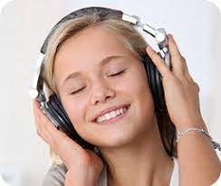 Personne qui ecoute de la musique. La Musique Peut Elle Influencer Notre Comportement Et Notre Cerveau