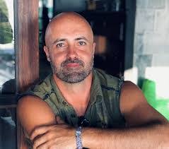 Daniel Regan's Instagram, Twitter & Facebook