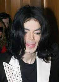 マイケルの死亡当時の部屋の写真にショック。赤ちゃん人形を抱いて寝ていた!? (2013年6月16日) - エキサイトニュース