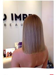 Une coupe de la coupe boule coupe de cheveux. Coupe De Cheveux Cheveux Beaute Idee Couleur Cheveux