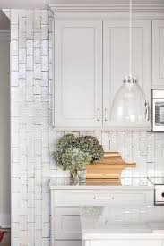 Marble's classiness white kitchen backsplash homedesignersuite.co. Vertical White Kitchen Backsplash Tiles Design Ideas