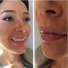 This Beautifully Healed Inverse Vertical Labret Was Done By Cjmaxwell This Lovely Lady Took Great Ca Face Piercings Vertical Labret Piercing Facial Piercings