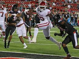 Oklahoma's rhamondre stevenson is full speed ahead at running back, despite mel kiper's suggestion of a position change. Oklahoma Sooners Rb Rhamondre Stevenson Stayed Focused Through Ncaa Suspension Sports Illustrated Oklahoma Sooners News Analysis And More