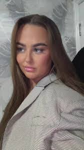 Lacey Holt's Instagram, Twitter & Facebook