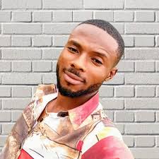 Armstrong couldn't control his tears. Jaguars, damirifa due.