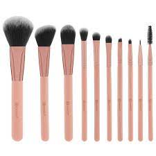 The 16 Best Makeup Brush Sets To Gift This Holiday Season Produtos De Maquiagem Maquiagem Penteadeira