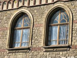 Ferestre Muzeul De Artă Eneolitică Cucuteni Piatra Neamț Piatra Neamt Romania Architecture