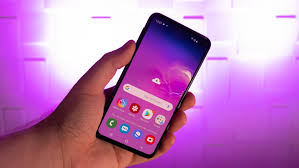 Samsung Galaxy S10e im Test: Gelungene ...