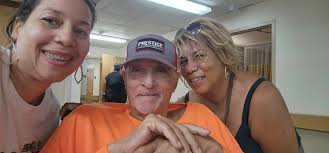 You know you from Kaplan La if you know these Romero Sisters and there  uncle Bobby Romero.💞💯