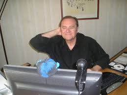 Der charismatische walliser des jahres 2015 hat sich im bereich der gebäudetechnik und gebäudehüllen ein. Jean Claude Kirsch 72 Ans Vaureal Val De Reuil Paris Copains D Avant