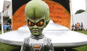 Are Aliens Real? If They Are, Science Says They Won't Look Like What You  Expect