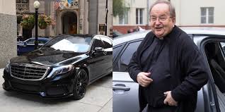 Zobacz najciekawsze publikacje na temat: Maybach Ojca Rydzyka Jest Ich Kilka Ujawniono Prawde