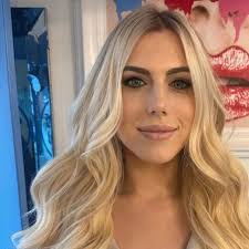 Alyssa Lockhart's Instagram, Twitter & Facebook