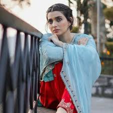 Stream Nimrat Khaira: Lemme Check (Full Song) Rox A | Babbu | Latest  Punjabi Song 2020 by Jasmine Kaur | Listen online for free on SoundCloud