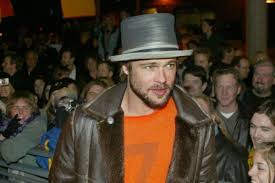 Уи́льям брэ́дли питт — американский актёр и кинопродюсер. Young Brad Pitt Levi S A Tight Advertising Fit Culturesonar
