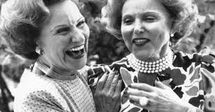 'Dear Abby' advice columnist Pauline Friedman Phillips dies at age 94 in  Minneapolis