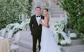 Derartige „götzenbilder verstoßen gegen das biblische bilderverbot. Mario Und Ann Kathrin Gotze Flittern Auf Der Nachbarinsel Mallorca Zeitung