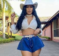 Simone & simaria is an actress, known for a second chance (2018), luan santana feat. Corpo De Simaria Em Look Sexy Em Live Com Simone Rouba A Cena Veja Purepeople