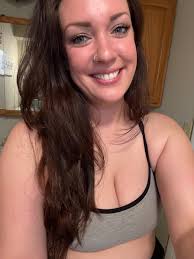 I don't do my makeup very often, but when I do it's 🔥