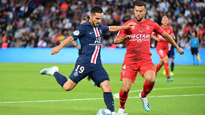 Fransa birinci futbol ligi'nin 23. Nimes Psg Les Compos Probables